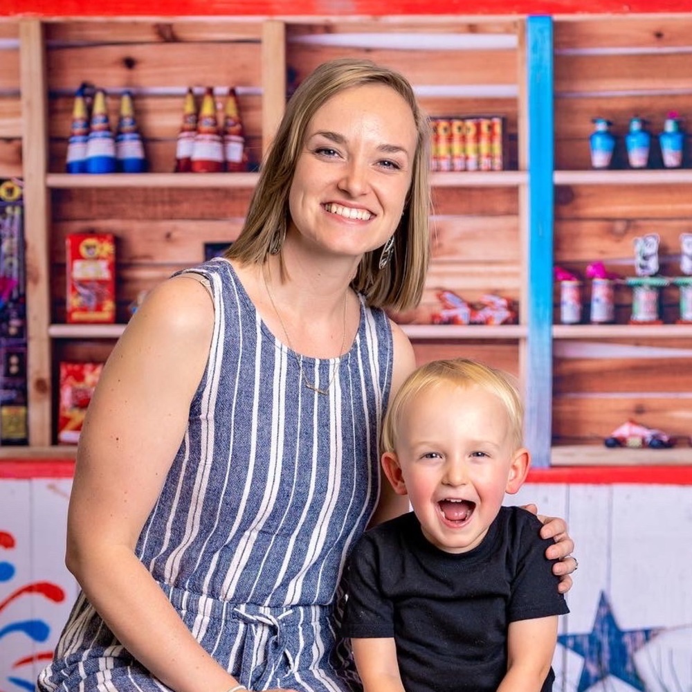 Meet your Posher, Kayla